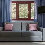 Mar N Mar Crown Hotel-suites 4* Καμάρι