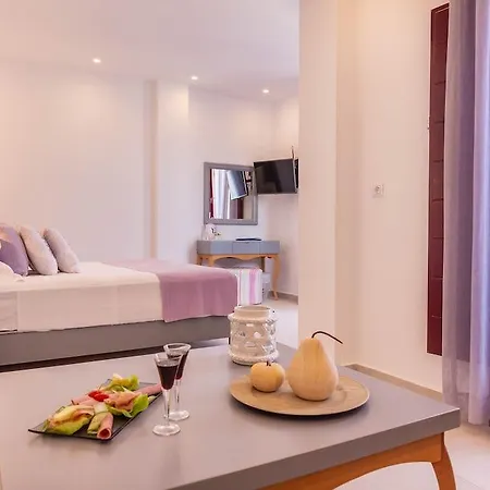Mar N Mar Crown Hotel-suites Kamári