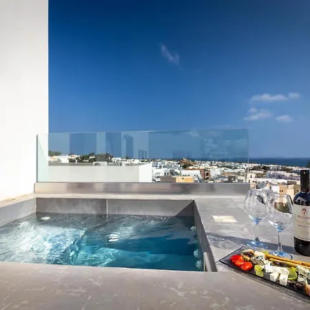 酒店 Mar N Mar Crown Hotel-suites 4*