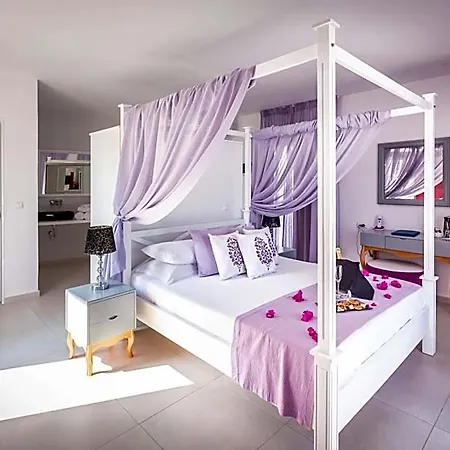 Mar N Mar Crown Hotel-suites 4* Kamári