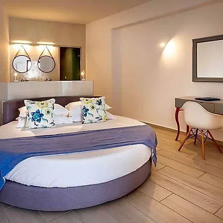 Mar N Mar Crown Hotel-suites 4* Kamári
