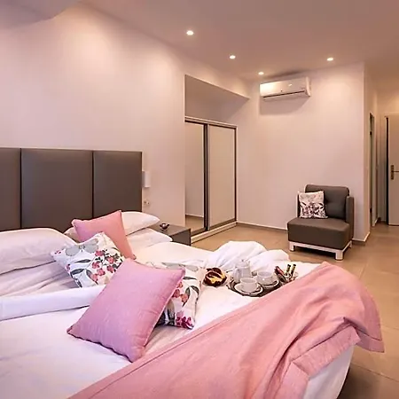 Hotel Mar N Mar Crown Hotel-suites 4*