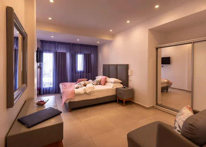 Mar N Mar Crown Hotel-suites 4*