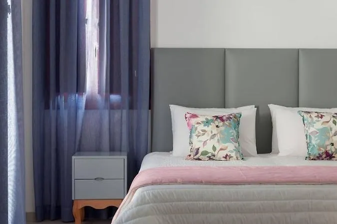 Mar N Mar Crown Hotel-suites Hotel Kamari (Santorini)