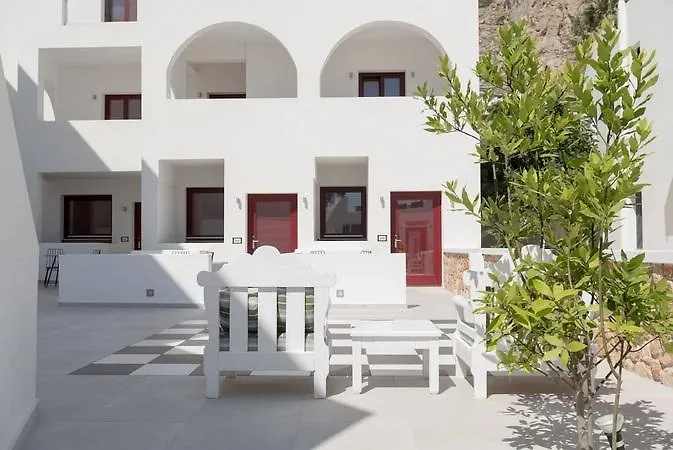 Mar N Mar Crown Hotel-suites 4* Kamari (Santorini)