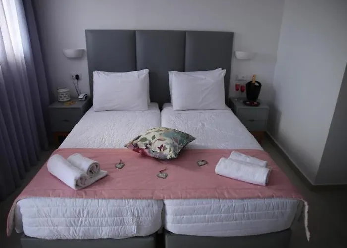 Mar N Mar Crown Hotel-suites Hotel