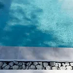 Mar N Mar Crown Hotel-suites