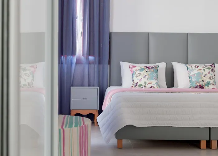 Mar N Mar Crown Hotel-suites Hotel