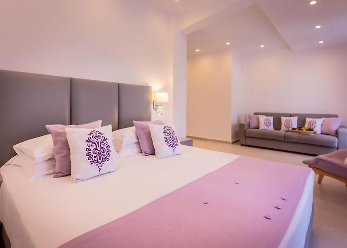 Mar N Mar Crown Hotel-suites 4*