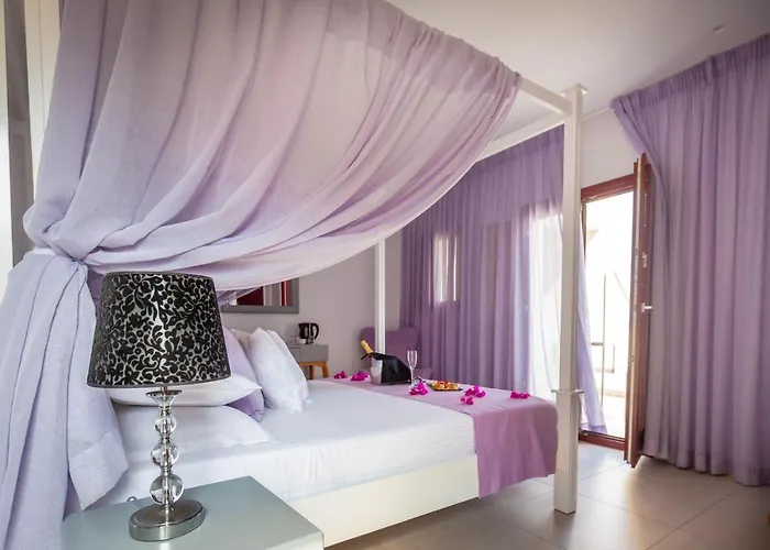 Mar N Mar Crown Hotel-suites Hotel