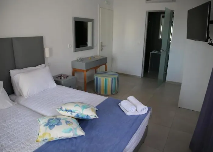 Hotel Mar N Mar Crown Hotel-suites