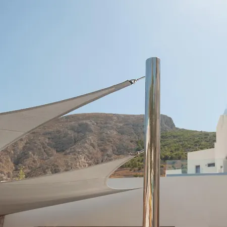 Mar N Mar Crown Hotel-suites 4* Kamári